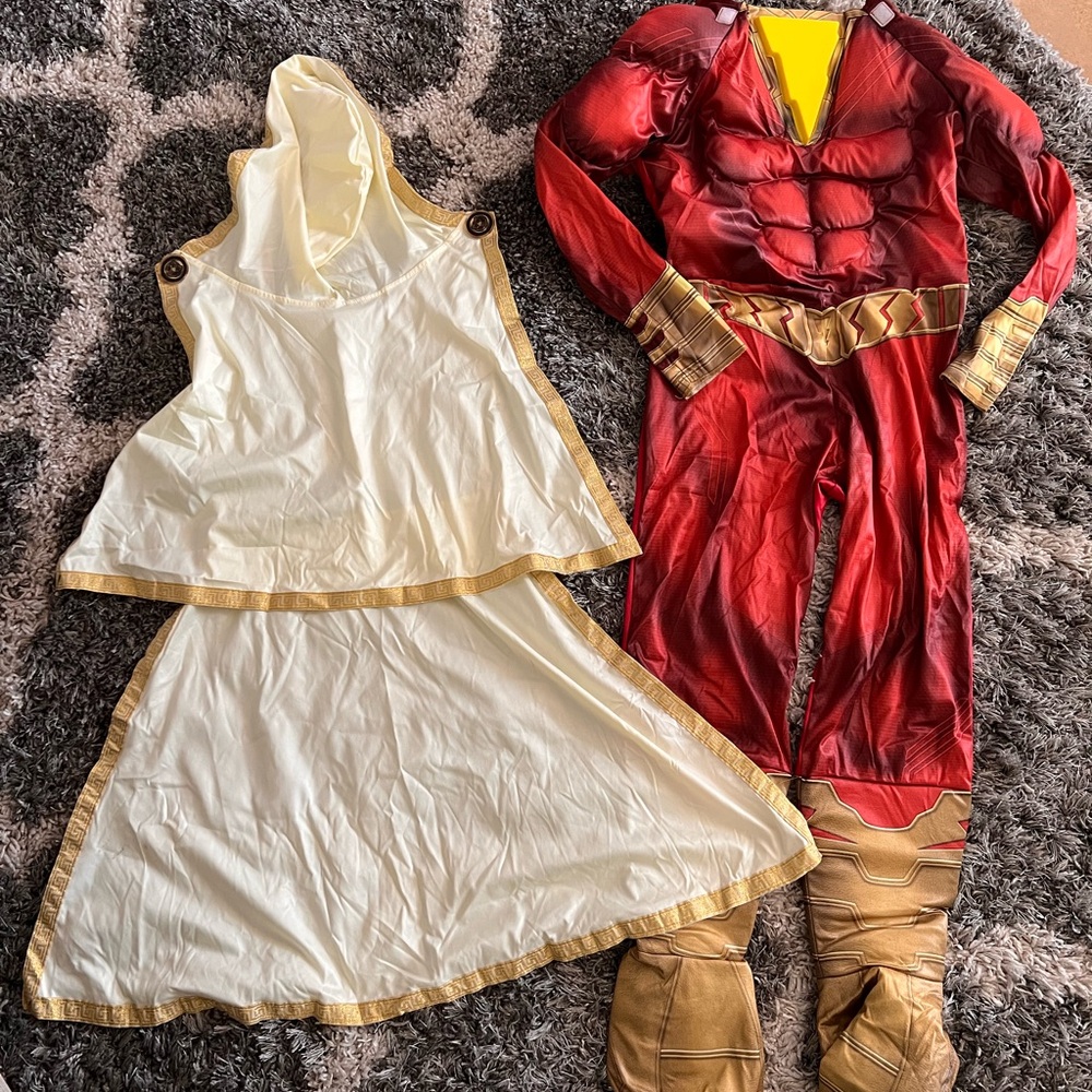 Shazam Kids Costume - Red and Gold - Picture 2 of 6